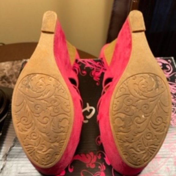 Qupid High Wedge, WM 10, Great Condition, Pink - Picture 6 of 8